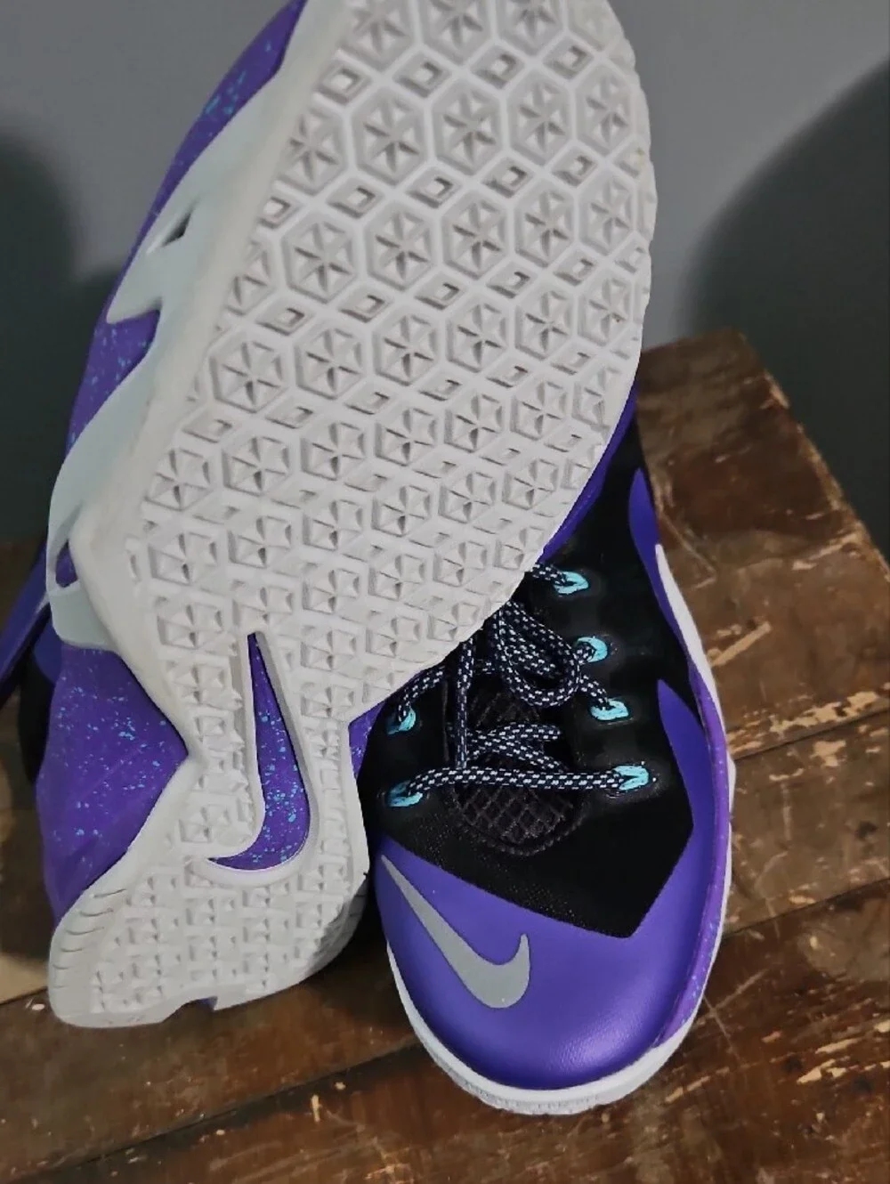 Nike Lebron Purple and Black ZOOM High-Top Sneakers